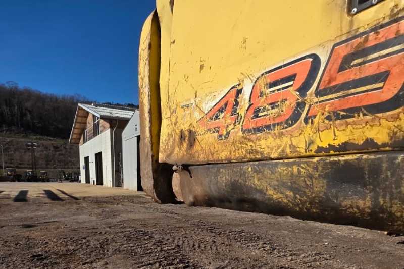 OmecoHub - Immagine NEW HOLLAND E485